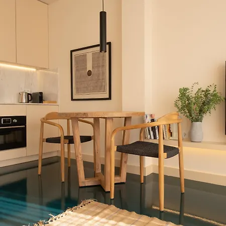 Stylish Downtown Loft Apartment Porto